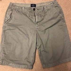 Men’s AmericanEagle shorts
